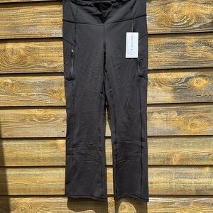 Athleta Rainer Pant Women’s SZ Lrg  Reg. Length NWT Sold Out !